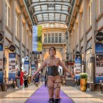 Nackt In Der Einkaufspassage Frau Privat Titten Nude In Public